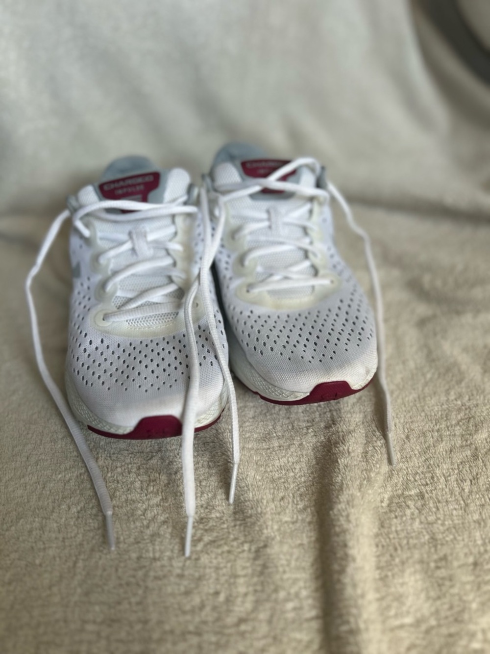 Under Armour Kids White and Burgundy/Maroon Sneakers